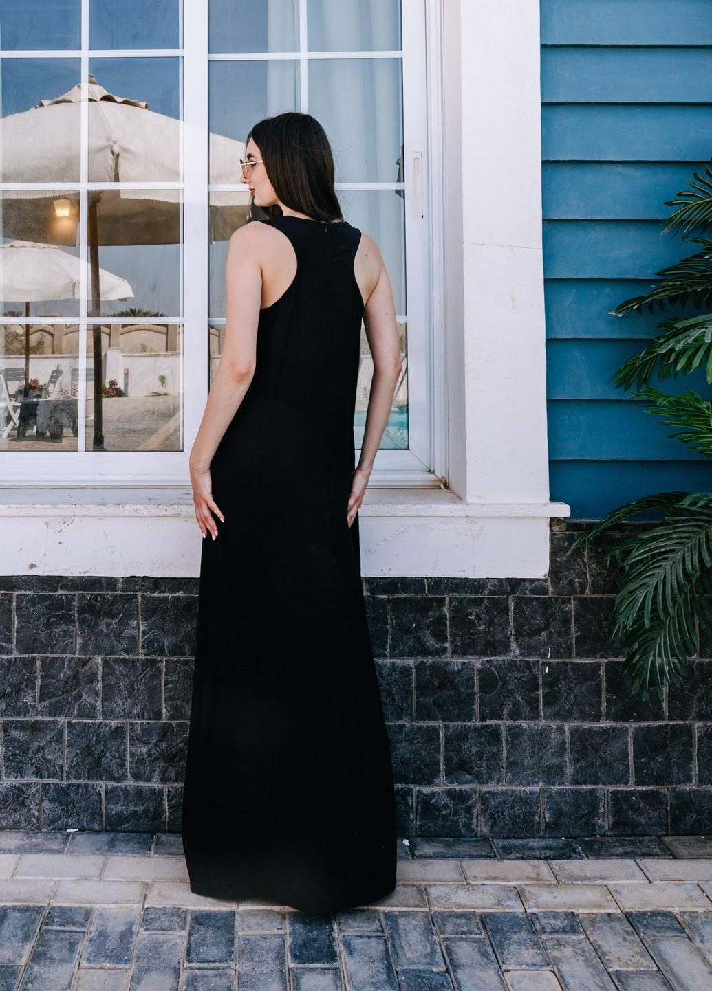 Sleeveless Linen Dress with Side Pockets & Back Zipper – White, Beige, Black, Olive