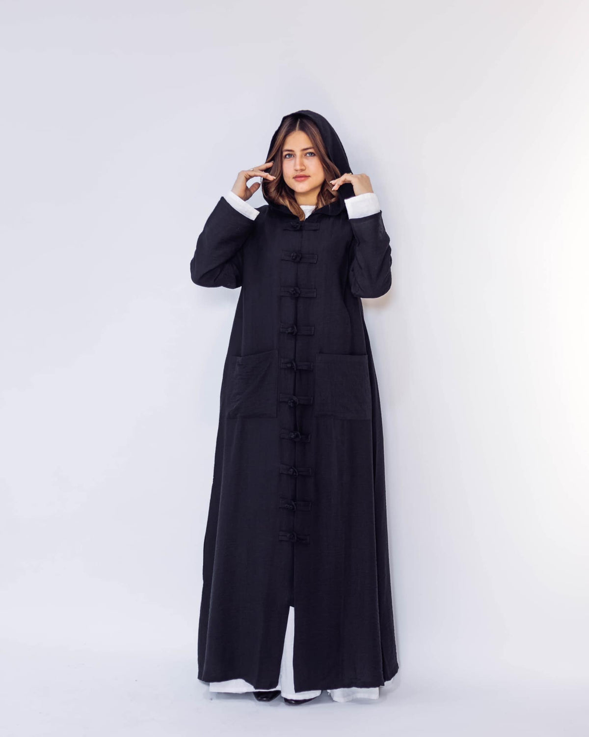 Japaneese Kafftan With Hand Made Buttons and Hoodie KimonoHandmade Kaftan with Handcrafted Buttons & Pockets – Available in 4 Elegant Colors