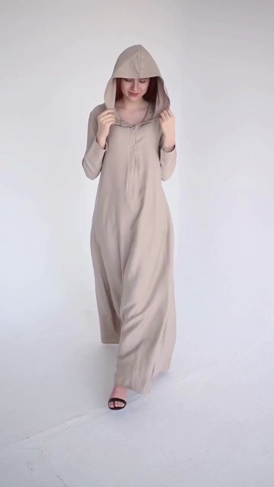 Linen Kaftan with Hood & Long Sleeves – Available from Small to 3XL